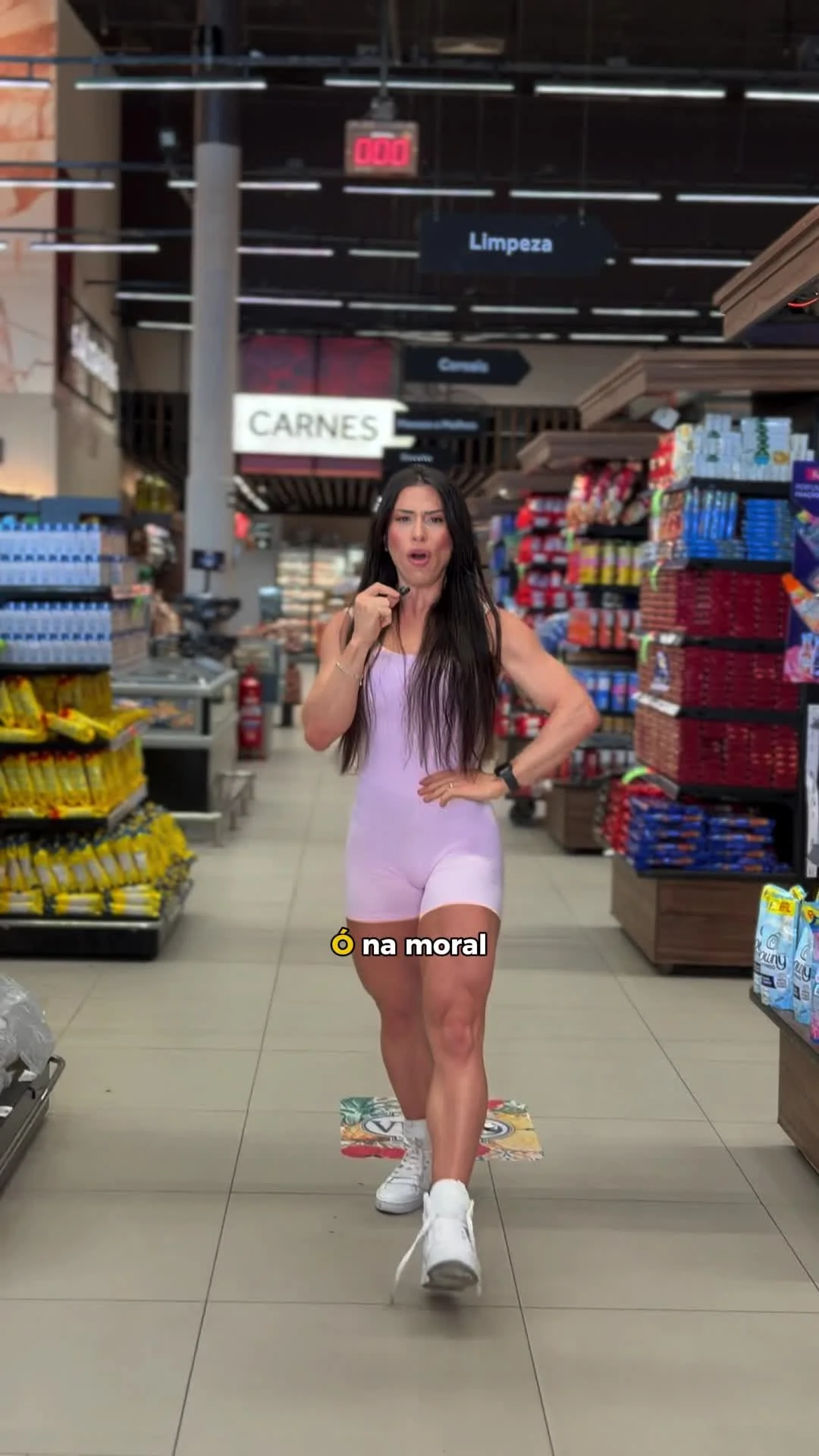 Quer ganhar massa muscular, mas vive comendo igual passarinho?

Não existe milagre.
Não existe treino mágico.
E não existe hipertrofia sem comida suficiente.

Se você quer crescer, precisa entender uma coisa básica: músculo é construção. E construção precisa de matéria-prima.

✔ Proteína suficiente todos os dias para reparar e construir fibras musculares
✔ Carboidrato de qualidade para dar energia para treinar pesado e evoluir carga
✔ Gorduras boas para manter seus hormônios funcionando direito

Se você treina forte, mas não bate proteína
Se vive cortando carbo com medo de engordar
Se passa o dia beliscando e acha que isso é “comer saudável”

Você não está em fase de ganho.
Você está em fase de manutenção… ou até de perda.

Quer mudar seu shape?
Comece tratando sua alimentação com a mesma seriedade que trata o treino.

E se você quer um plano completo, com treino estruturado e dieta estratégica para ganhar massa de verdade, acessa o Protocolo GG no link da bio.

Chega de treinar muito