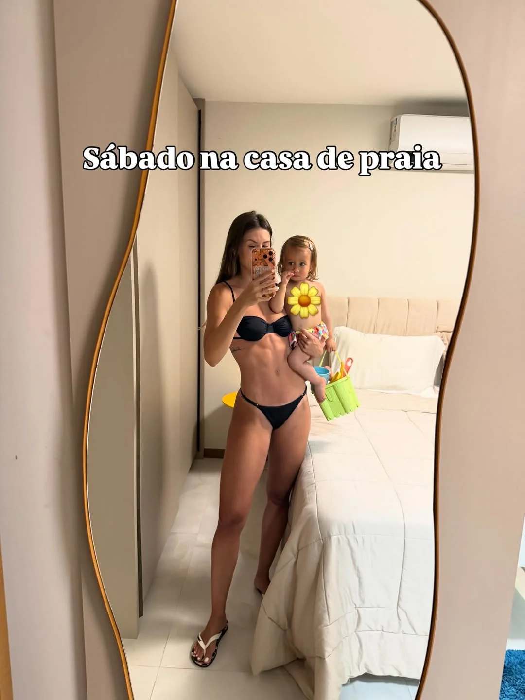 A última foto é meu atual xodó para tirar make ‍