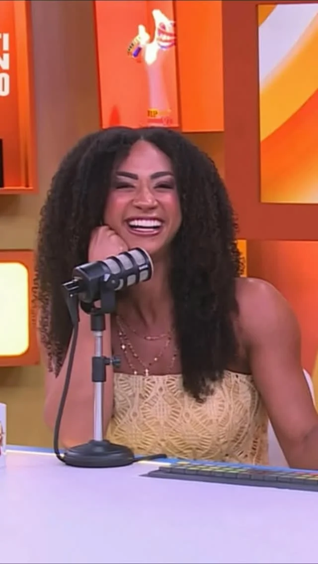 Nosso último Mesacast BBB entregou T-U-D-O! Teve análise de jogo, aquela treta que fez a gente pausar pra comentar e, claro, muita opinião sincera! Perdeu? Então já dá o play nesse resumão pra ficar por dentro ✨ E hoje,...