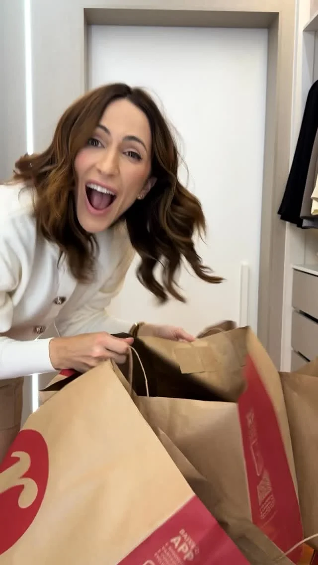 COMPRONAS RENNER PARTE 2!! Já pede link no comentário e use cupom ALINI para 20% off na @lojasrenner 😱 o que significa essa coleção nova??? Só look perfeito 😱😱 amando todos os cardigans e tudo! Sério! #dicasdemoda #comprinhas #cupomrenner #cardigan #looklindo