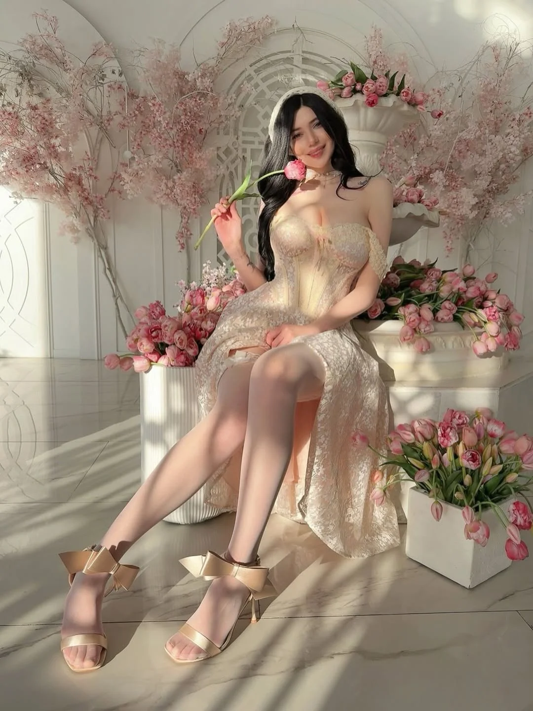 do you like my look?(˶ᵔ ᵕ ᵔ˶)which photo wins