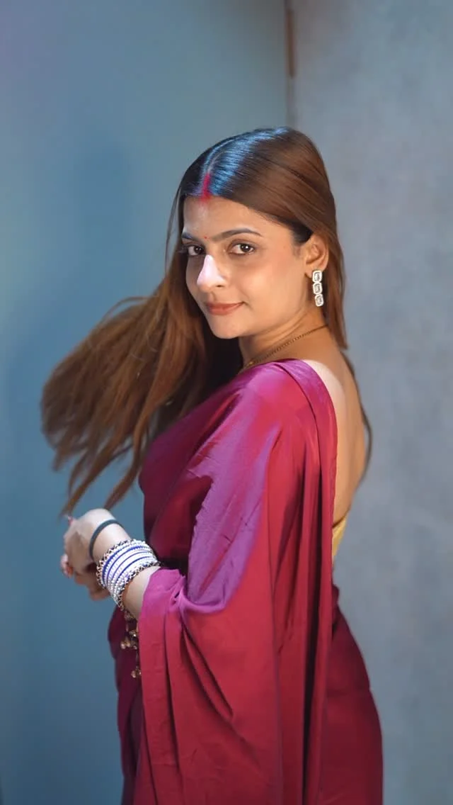 Saas bahu ki ladai Hair fall? Thin hair? Dull scalp? Time to switch to Niconi Herbal Hair Oil Powered with herbal ingredients to strengthen roots, reduce hair fall & boost healthy growth. Consistency = Results Use regul...