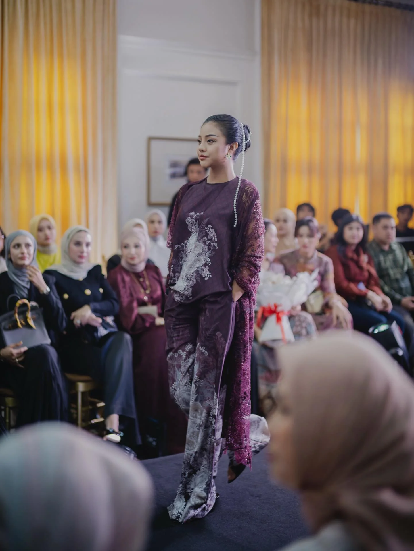 So proud to be one of the muses of @ellaya.indonesia and to be part of this meaningful event to support our families affected by the disaster in Sumatra. Hopefully, this event can bring real help and support to everyone...