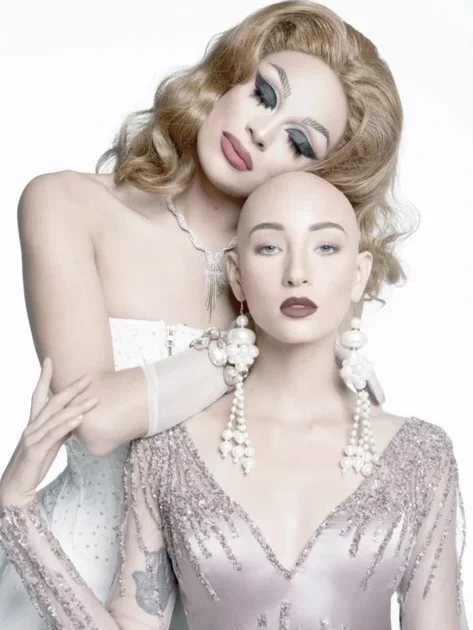 Throwback Thursday to being on an episode of America’s Next Top Model along side @manilaluzon and @katya_zamo shot by @katielevinephoto and modeling for our life with my princesses @jeanaturner @girlthatshanice @itsrios...