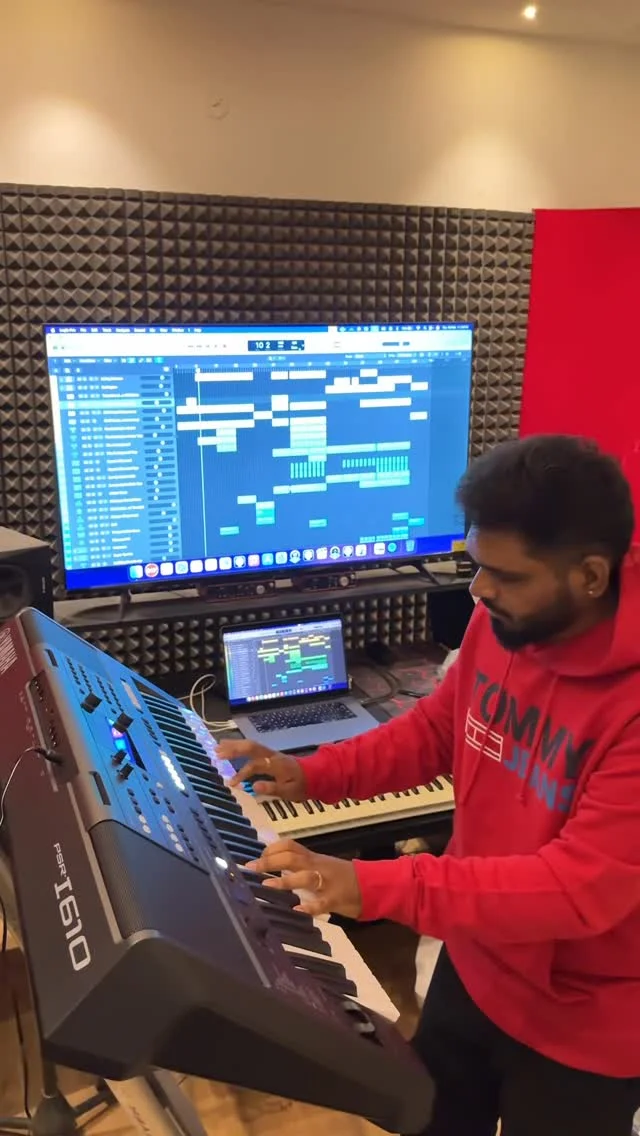 Unboxing the all-new Yamaha PSR-I610 ✨ Specially made for Indian styles and tones super excited! Thank you so much, Yamaha. Lots of love ♥️