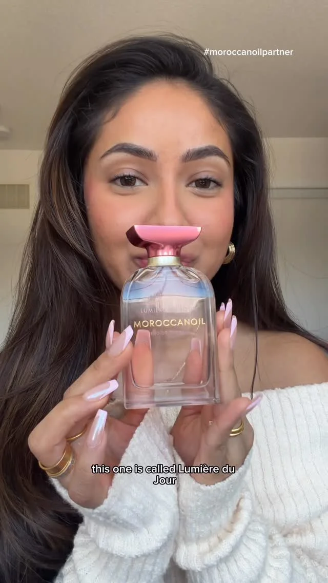 #moroccanoilpartner @moroccanoil just launched their newest fragrance, Lumière du Jour it is a beautiful, soft everyday scent with notes of jasmine, blonde woods, fig leaf, and rock salt ! It is now available at @sephor...