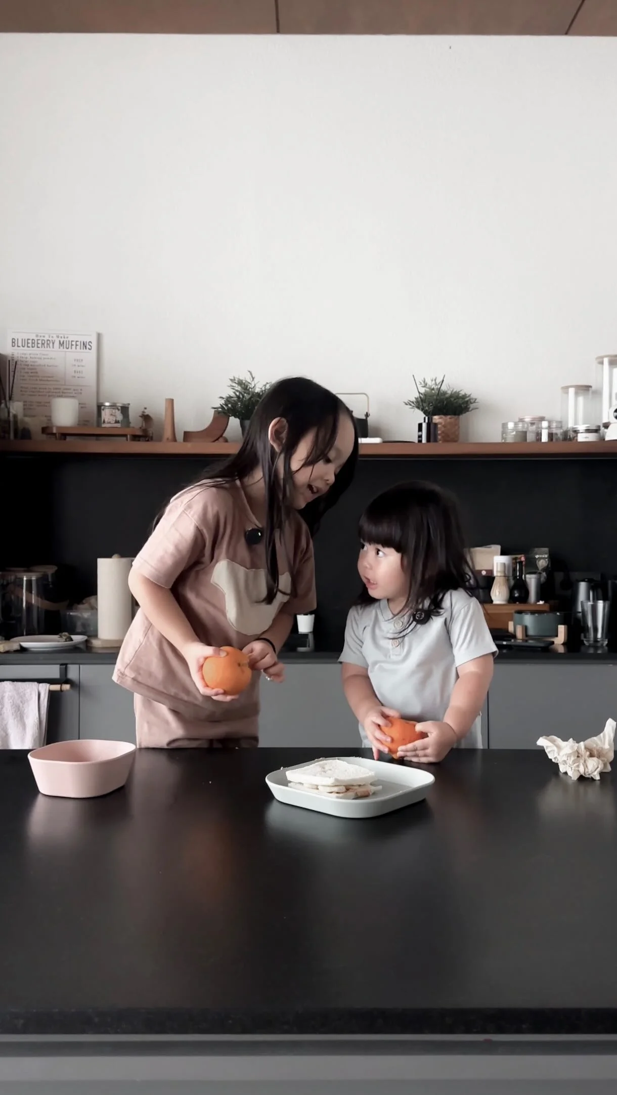 untung masih latihan yah bukan lagi nyiapin buka puasa beneran #momoftwo