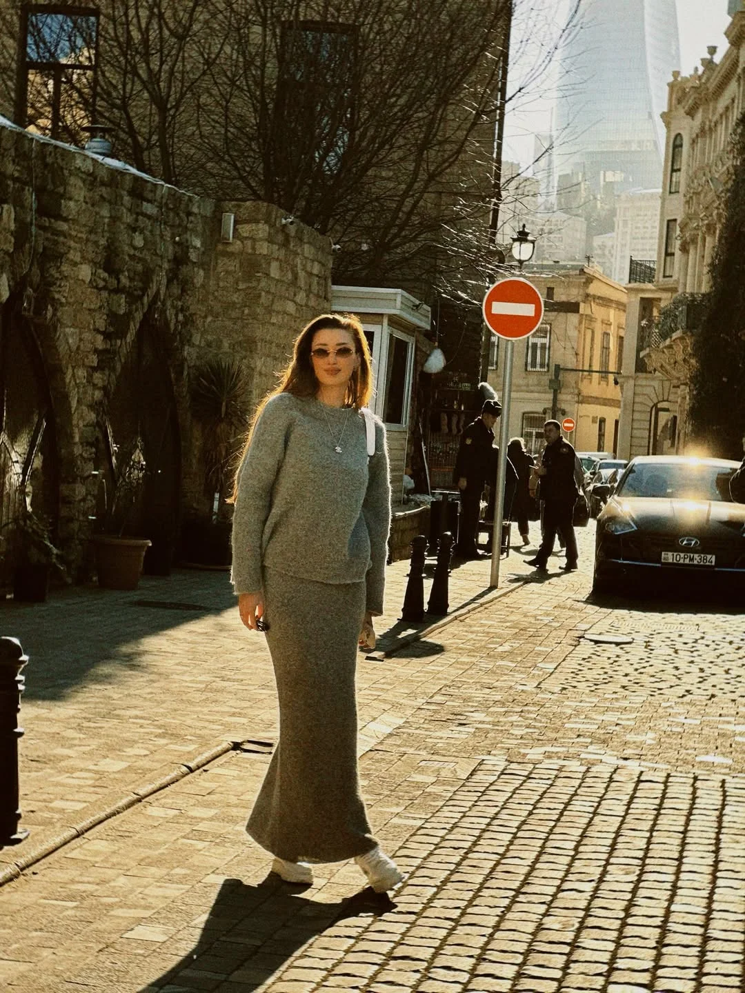 Пока некоторые пишут про меня, я проживаю свою лучшую, свободную и красивую жизнь. Свободную от стереотипов,ярлыков и узкого мышления ✨ Баку ты прекрасен