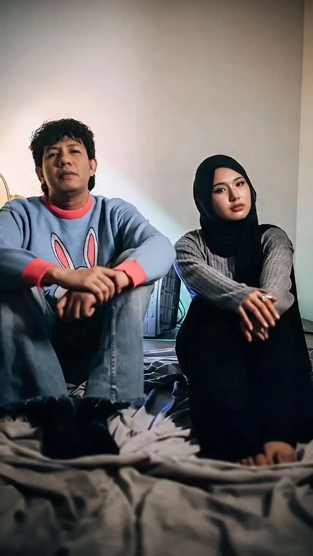 Proses kreatif single debut "SAKIT" bener-bener jadi core memory banget buat aku. Super bersyukur bisa dikawal langsung sama Kak Mai Armada as songwriter & producer. Makasih udah nulisin lagu yang bisa ngewakilin perasa...