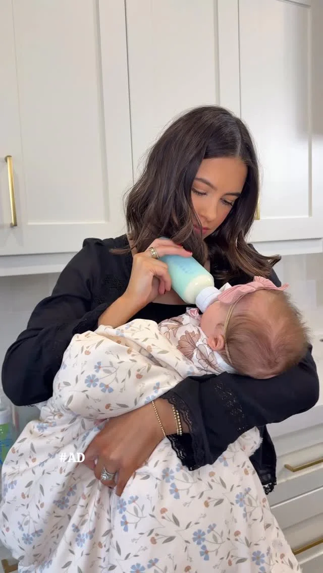 #ad Combo feeding may seem intimidating at first, but it’s been going really well for us!! https://liketk.it/5UkYP @shop.ltk #babybrezza #TargetPartner #mydoctorbrownsbaby #kendamilpartner