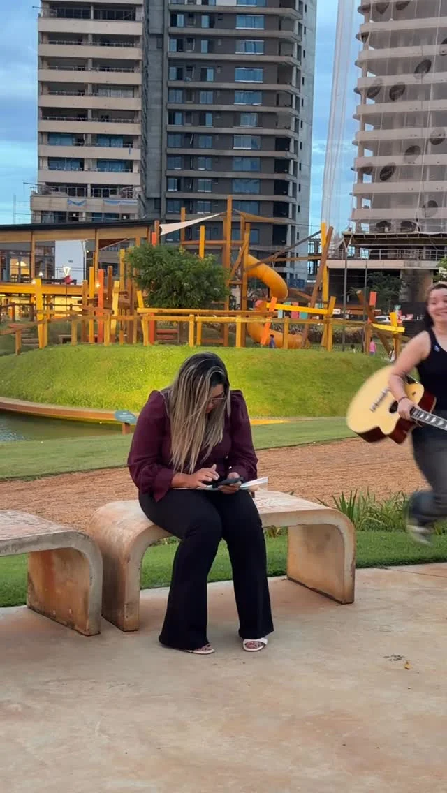 É o delivery de boteco, se você não vai até o boteco, eu levo o boteco até você. Dessa vez ela me assustou de volta