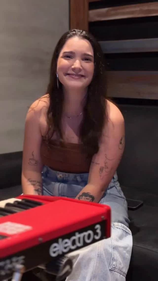 Que saudade estranha rapaz. Me ajudem a marcar o @murilohuff aí galera! #saudadeestranha #murillohuff #cover #coversaudadeestranha