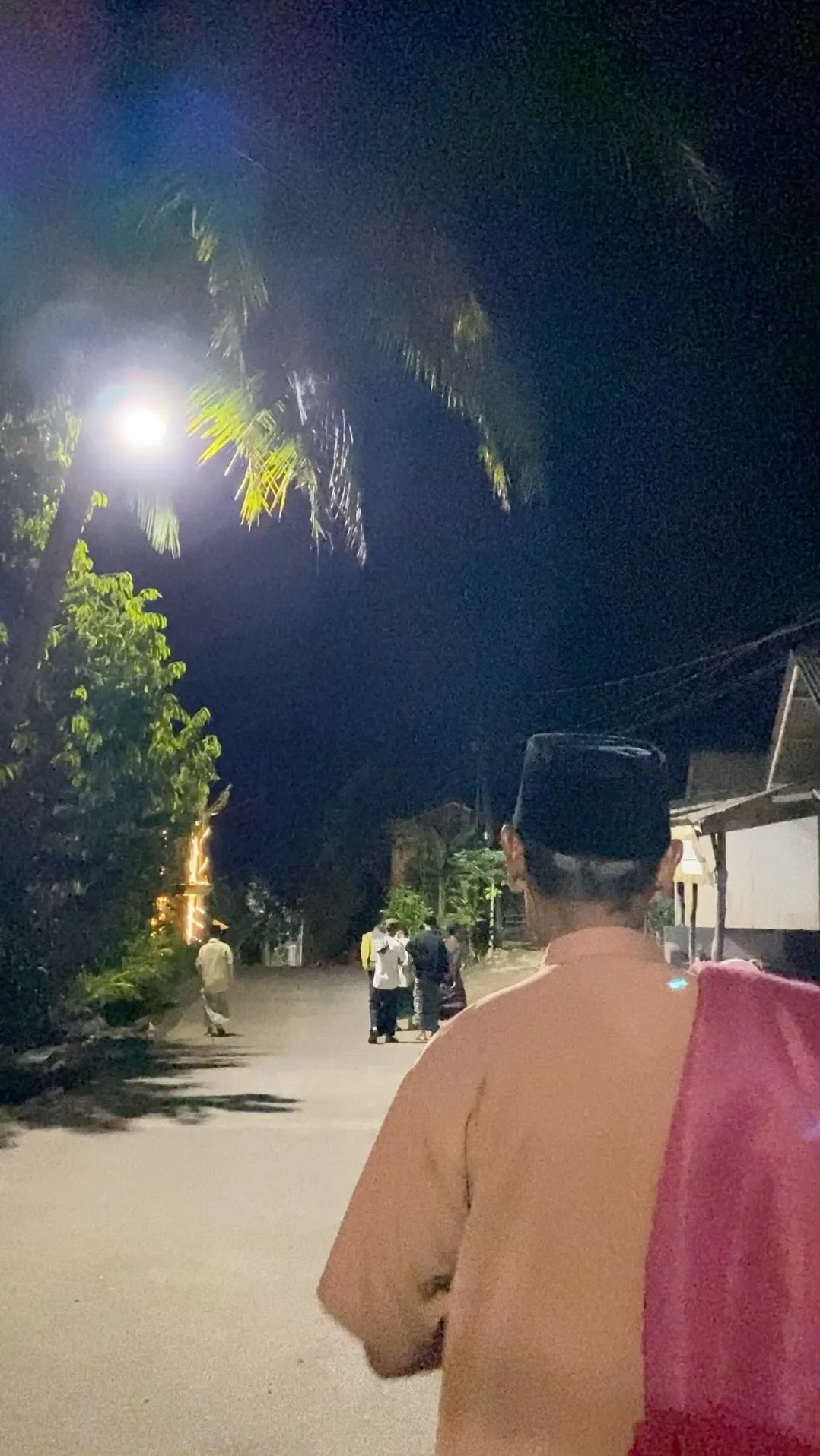 Alhamdulillah masih bisa merasakan taraweh di Ramadhan tahun ini semoga berkah untuk kita semua aamiin dan untuk masalah cemilan selama Ramadhan dan mau lebaran kami percayakan sama cemilan Dari @okesnack_jkt