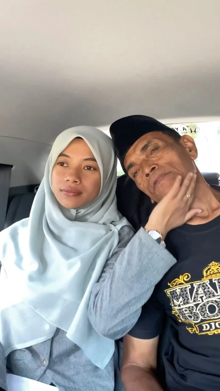 Lebarannya kita main ke Pangandaran dan borong pakaian di @teguhputra_collection yuuk