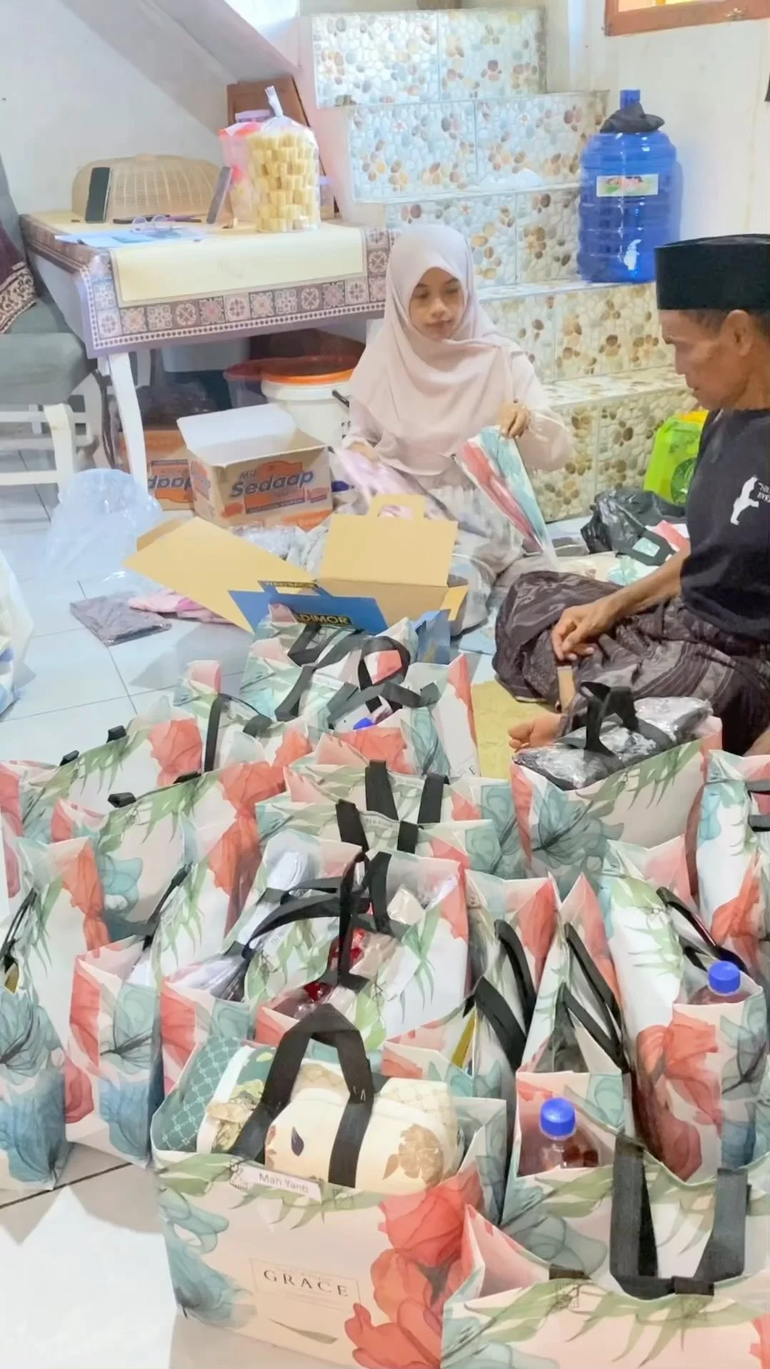 Berbagi sedikit semoga ke depan bisa makin berkah dan banyak berbagi aamiin