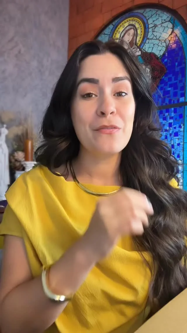 Você já disse hoje sim à vida?

✨ Hoje celebramos Santa Catarina da Suécia, intercessora em defesa da vida.
• Toda vida é um dom precioso que vem de Deus.
• Mesmo nas dúvidas e medos, existe um caminho de luz e esperança.
• Uma decisão iluminada pela fé pode transformar histórias.

Comente: EU DIGO SIM À VIDA.
Compartilhe esta mensagem para que mais corações sejam alcançados.

🙏 Venha rezar comigo e com toda a Família Virtuosa na live de oração às 8h da manhã no YouTube. Clique no link e participe.