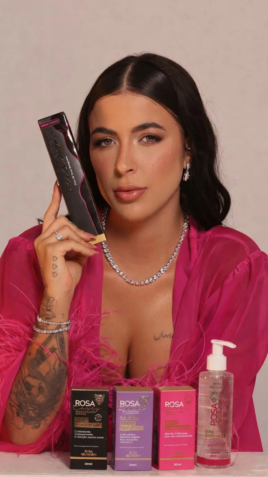 Já salva esse vídeo pra não perder nenhuma dica viu? ✨

 Pra garantir seu kit clareador usa meu CUPOM “AMANDA20” no site do rosa que você já ganha 20% DE DESCONTO 

Todos os produtinhos que eu uso são do @rosaselvagem e foi assim que fiquei com a axila, a xobota e todo corpo livre de manchas e foliculite. 

Aproveita que a promoção da semana do consumir vai até HOJE e corre garantir seus descontos! 

Você ainda tem frete grátis para compras acima de R$100,00 ta? E eles parcelam em até 6x sem juros 💖