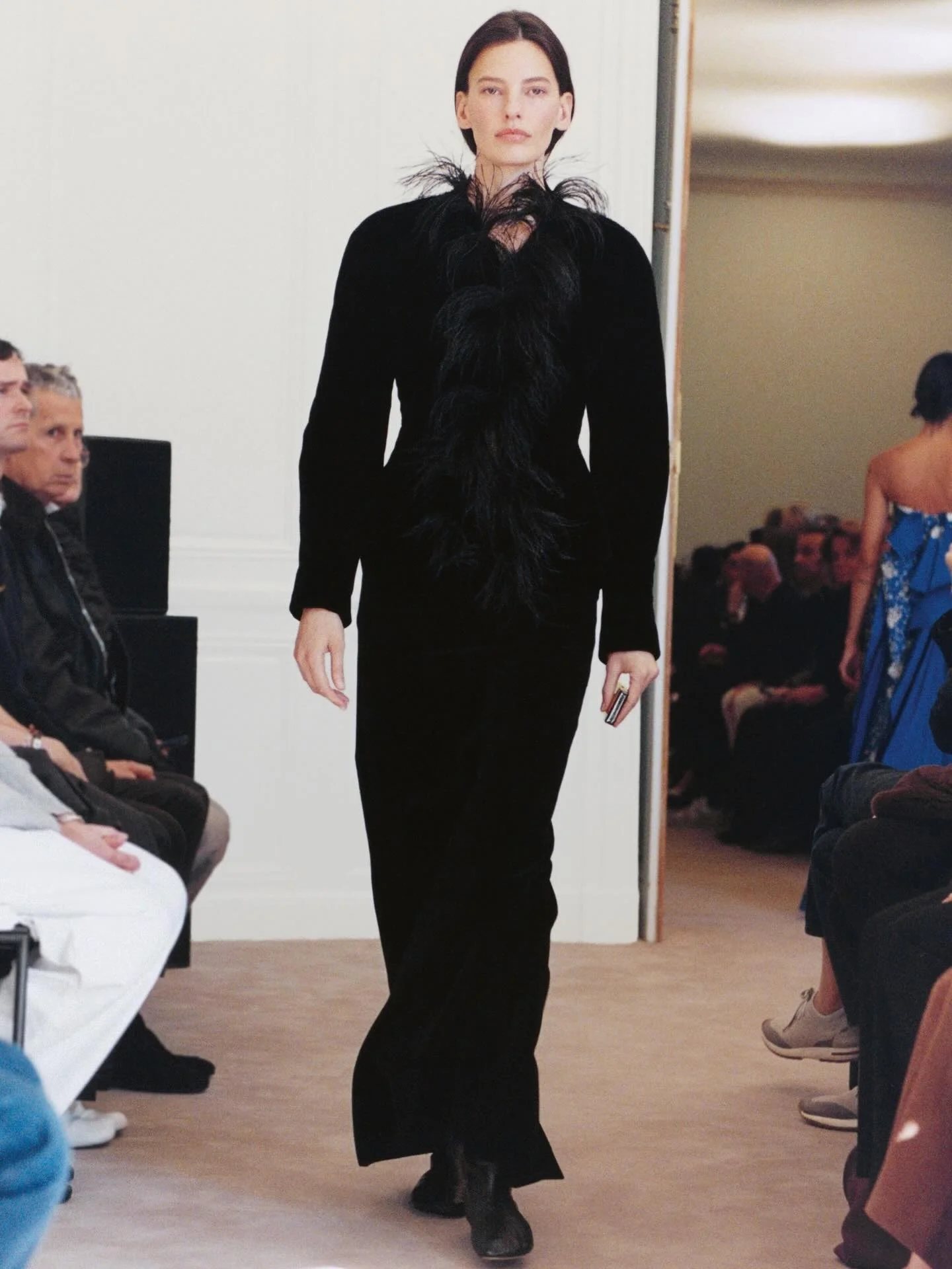 @therow Winter 2026 Designers: Ashley Olsen, Mary-Kate Olsen Photographer: @chris.rhodes Creative Directors: Charles Levai, Kevin Tekinel Fashion Editor/Stylist: @brian__molloy Hair Stylist: @guidopalau Makeup Artist: @...