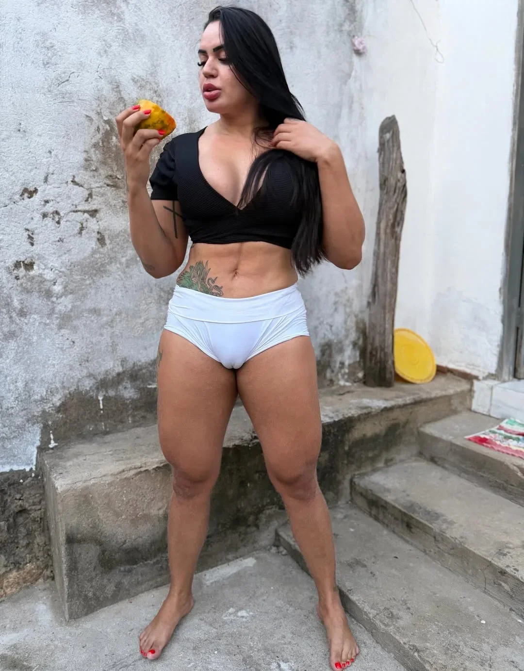 Instagram post by @amandapaolagomez (DV6nT0hjnkc).