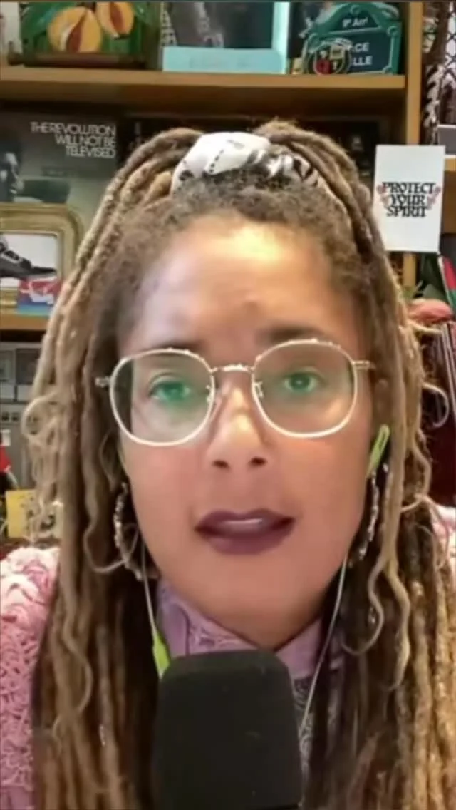 Where do / when have you practice(d) solidarity in your life?
Btw in all these frames my "Cooglers" 🤓