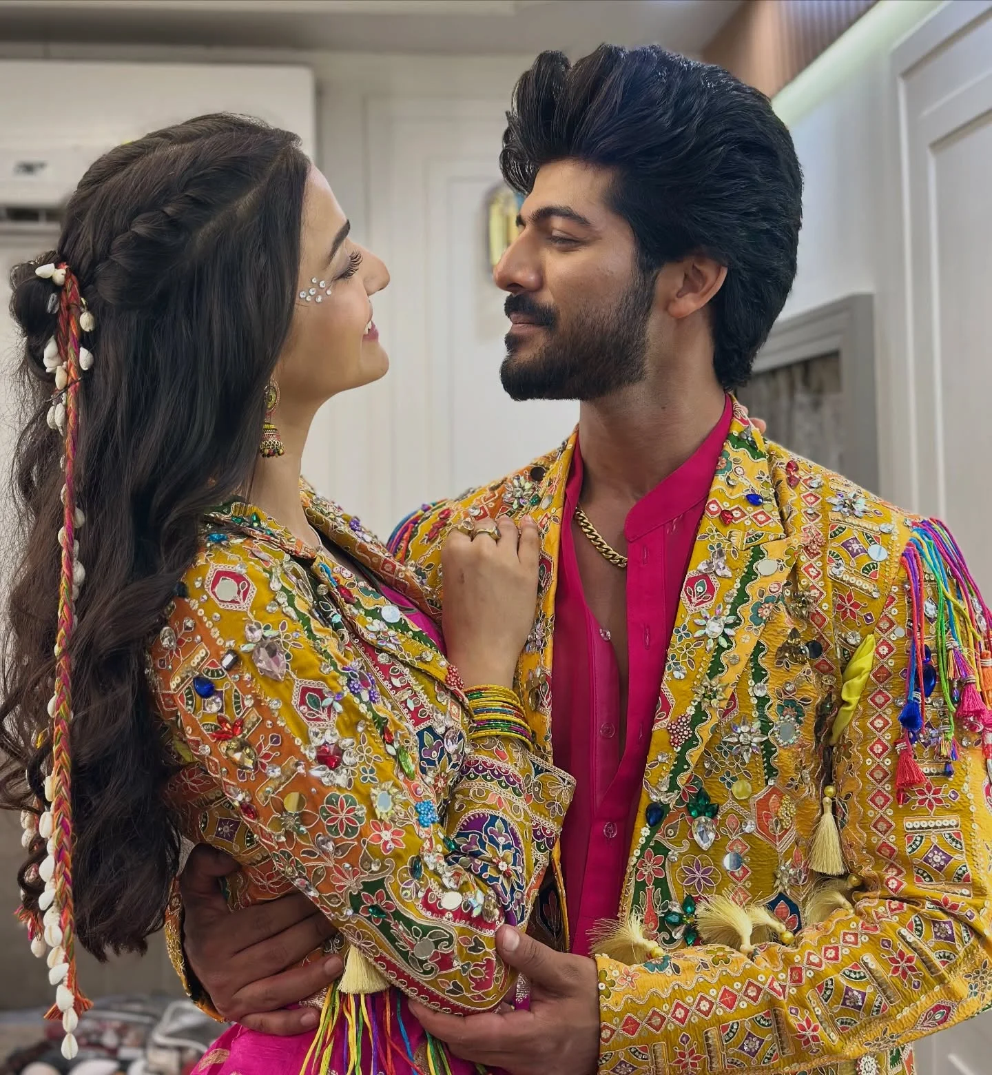 Are you ready for #SNEDHU’s performance? Milte h Zee kutumb awards 2026 me 22nd march shaam 7 baje❤️ . . . #amandeepsidhu #zeekutumbawards2026 #sneha #siddhu