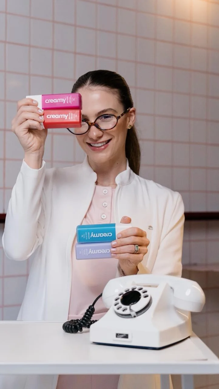 Mais um SOS Skincare no ar! Dessa vez, eu e a @creamyskincare fomos direto ao ponto: quais produtos são essenciais na sua rotina. Me fala aqui qual tema você quer no próximo episódio