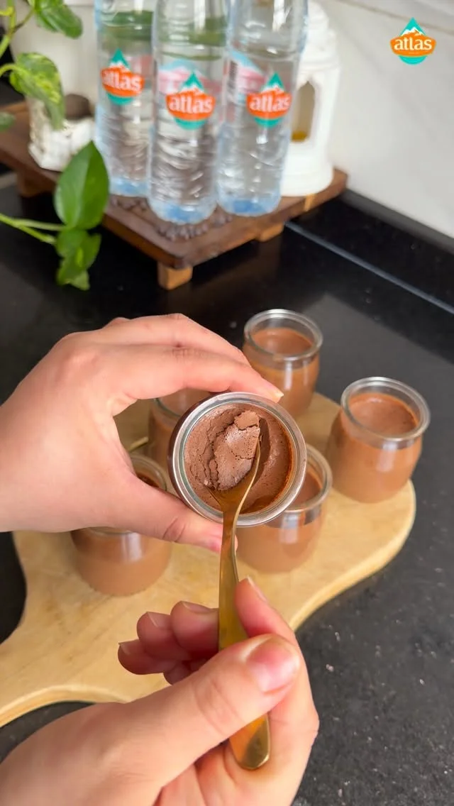 ⁨ فقط بالماء و الشوكولاتة ! أنجح موس صحية بقوام ممتاز . . . . . . . #موس_شکلاتی #mousseauchocolat #chocolatemousse⁩