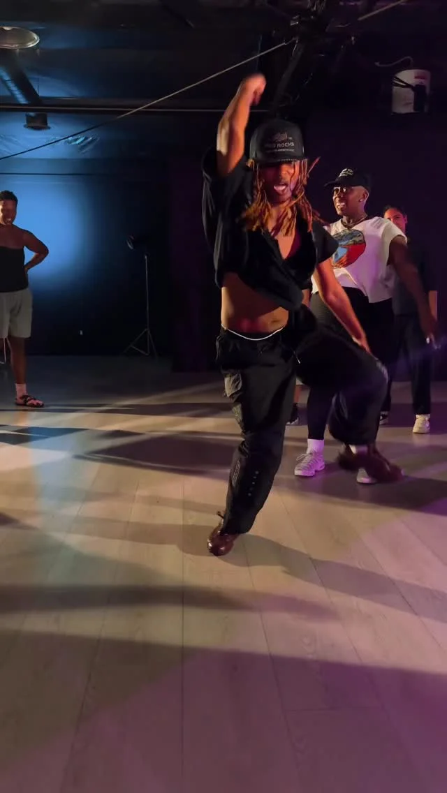 A Special moment with @edyetk during @amarimonster ‘s class tonight! A huge thank you to all that came out the energy was stellar! • We will see you all tomorrow!! Let’s have some funnnnn!!!!!!❤️ • #THECouncil #TheStuLa...