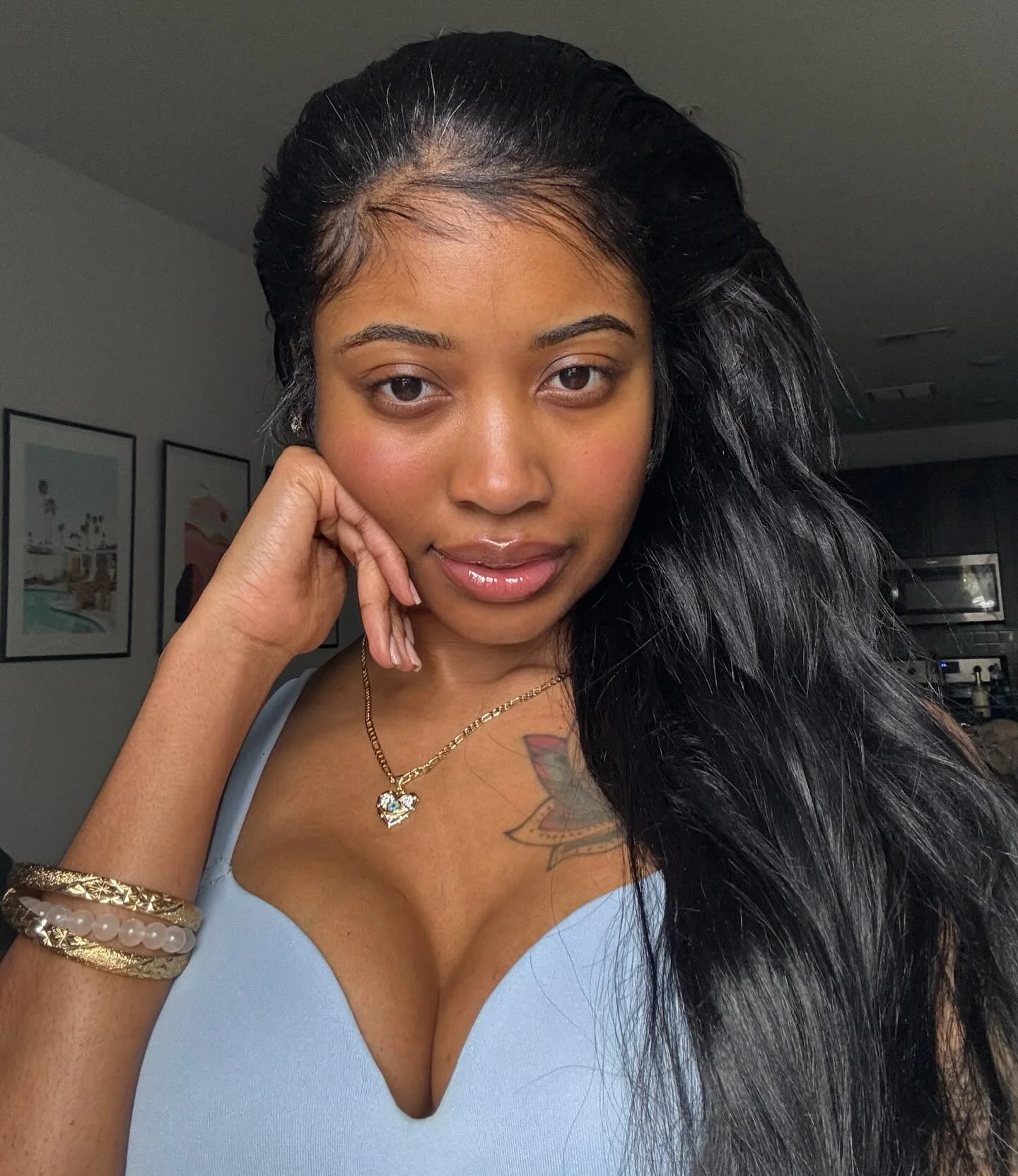 sunlight selfies x Korean skincare x barbie doll icecream ☀️ ‍♀️