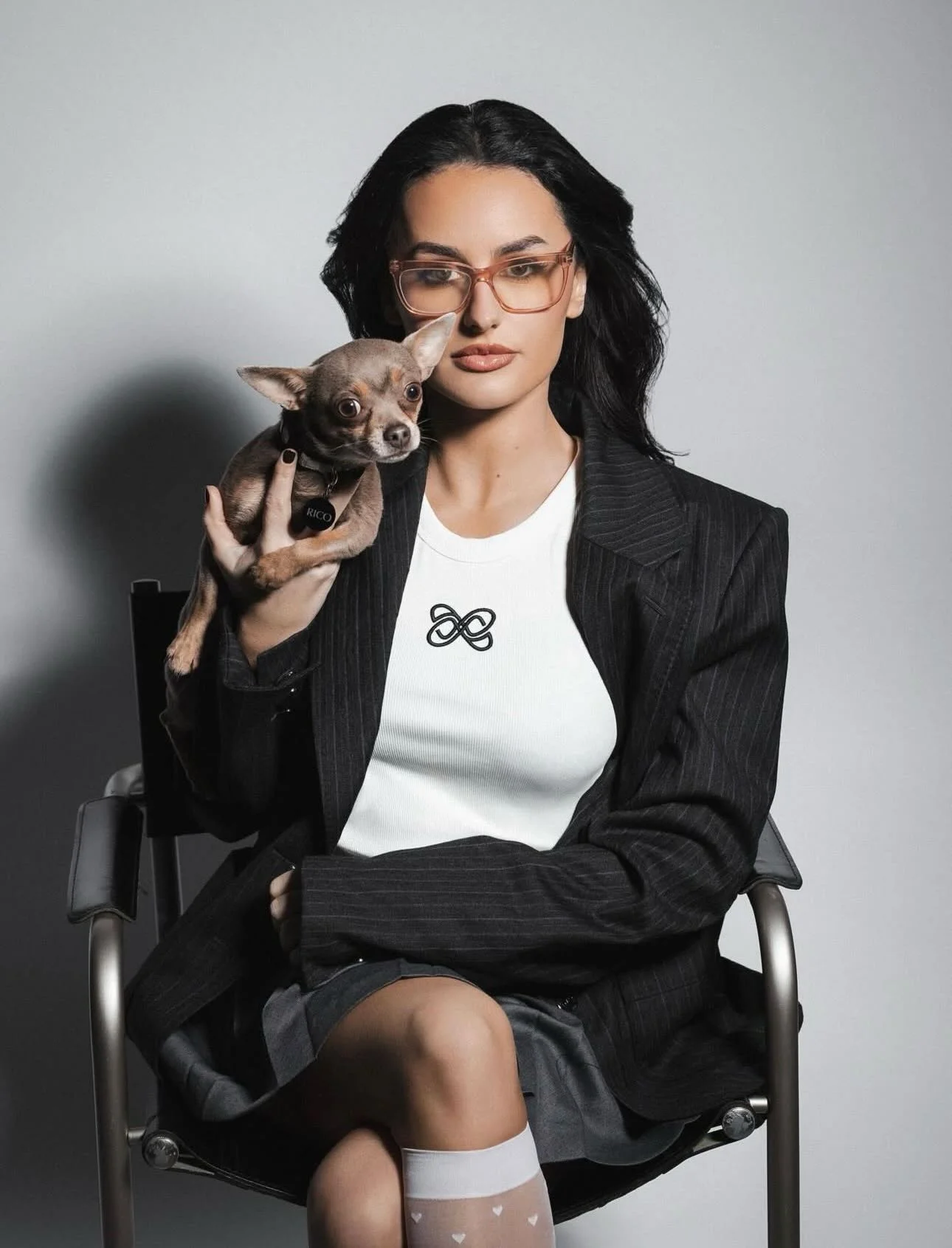 Guys how weird, I did the photo shoot of the first pic back in Jan 2025 and I got offered Elle Woods in the May. Manifesting without knowing Well 3 dr appointments, a 14 day set of antibiotics and steroids later, I am f...