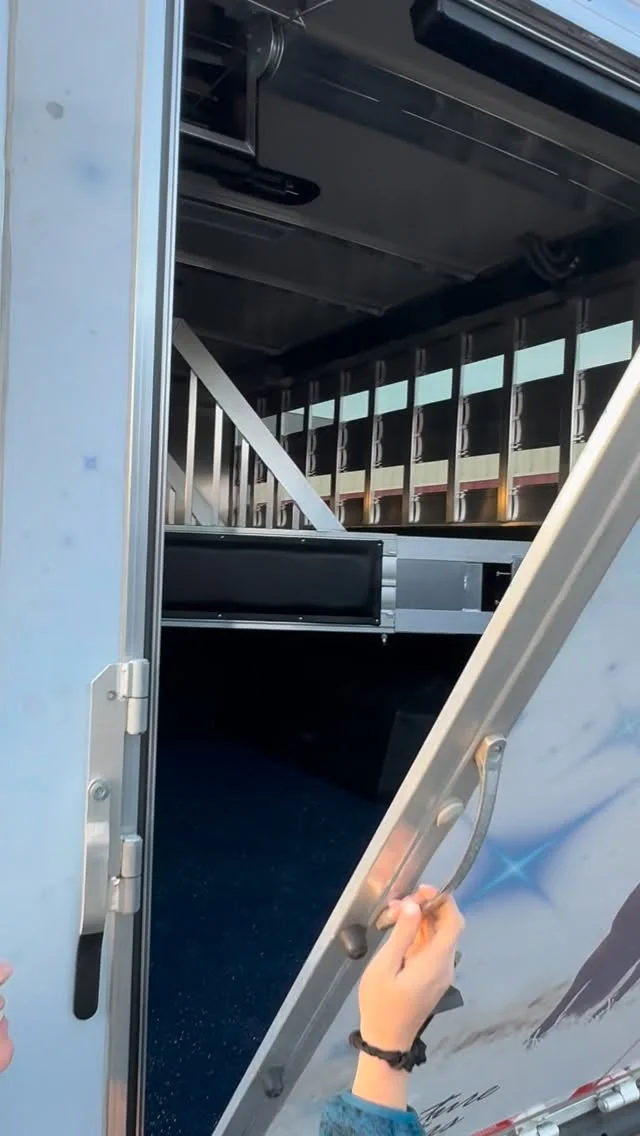 WHEELCHAIR WEDNESDAY #6 of 2026 The back door of my @officialharttrailer ❤️ I wanted to have access to my horses! Where I could load and unload if I wanted or needed. We make the whole back door a ramp and this is how I...