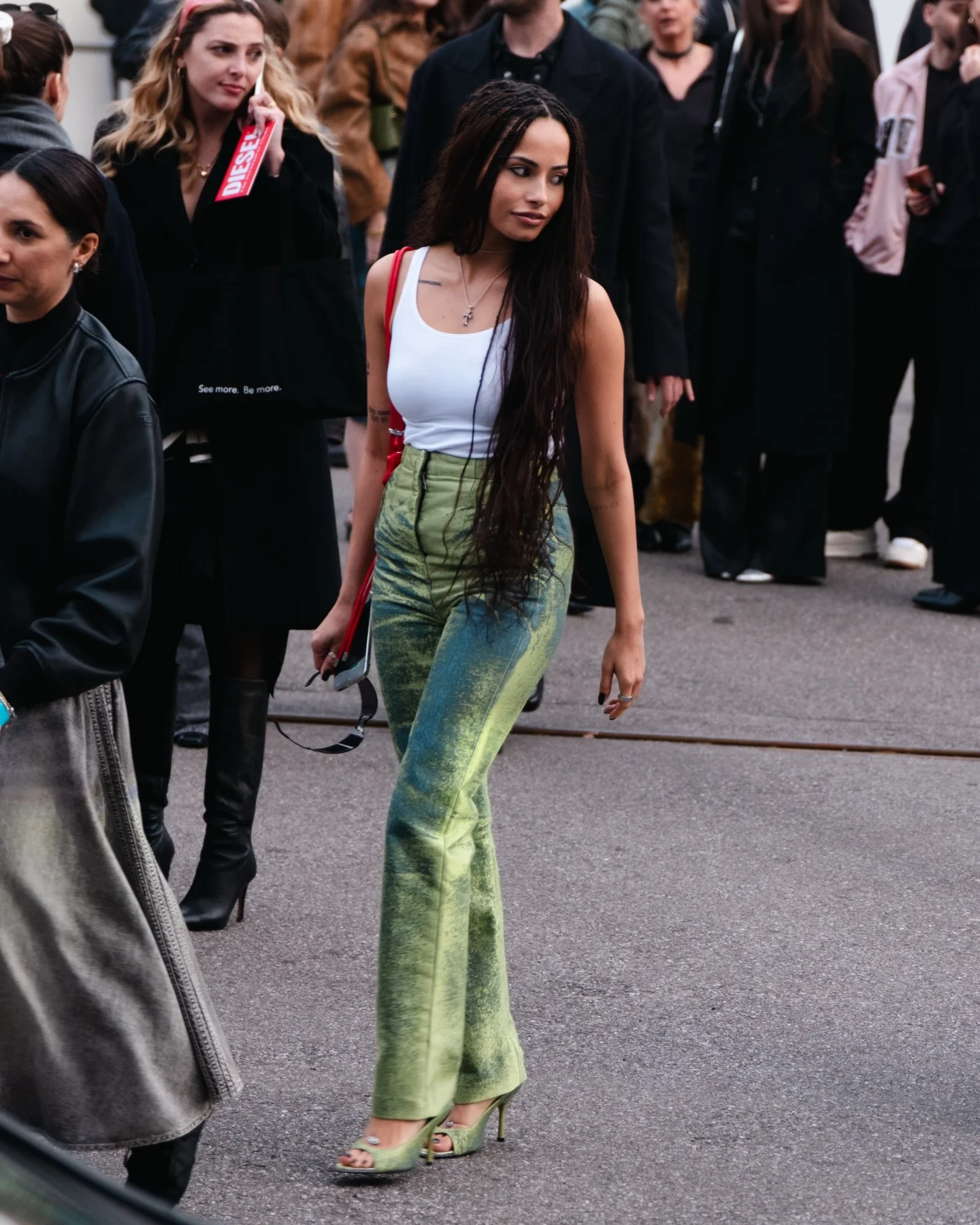 @diesel ily
FW 26 Fashion Show

Photo: @itsbrvdley