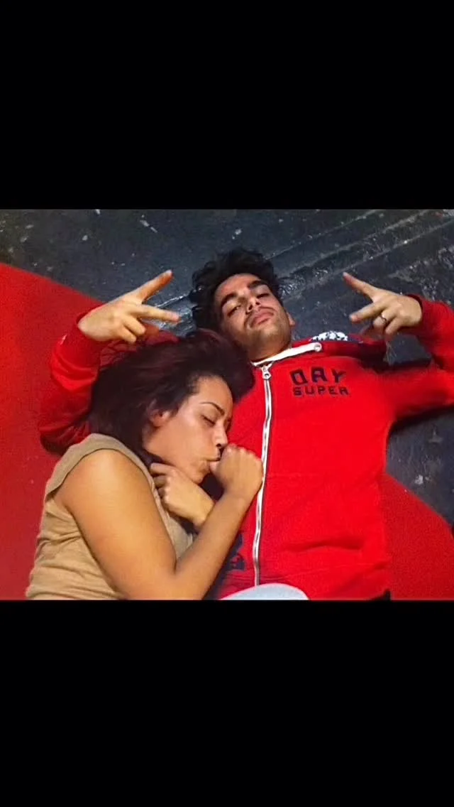 C’est étrange comme j’ai le cœur gros… je ressens la même nostalgie , la même mélancolie d’il y a 14 ans ,quand après 3 mois de cette folle aventure, nous avions fermé le studio de l’Olivier en larmes avec Christophe. C...