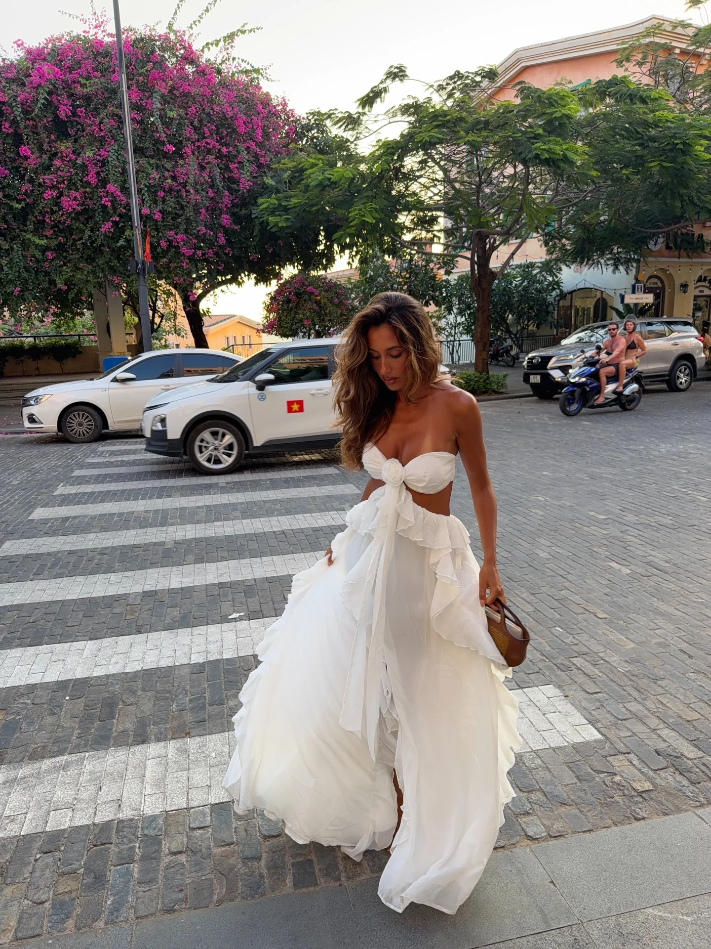 vietnam <3 wearing @selfie_leslie dc: AMELIAXSL