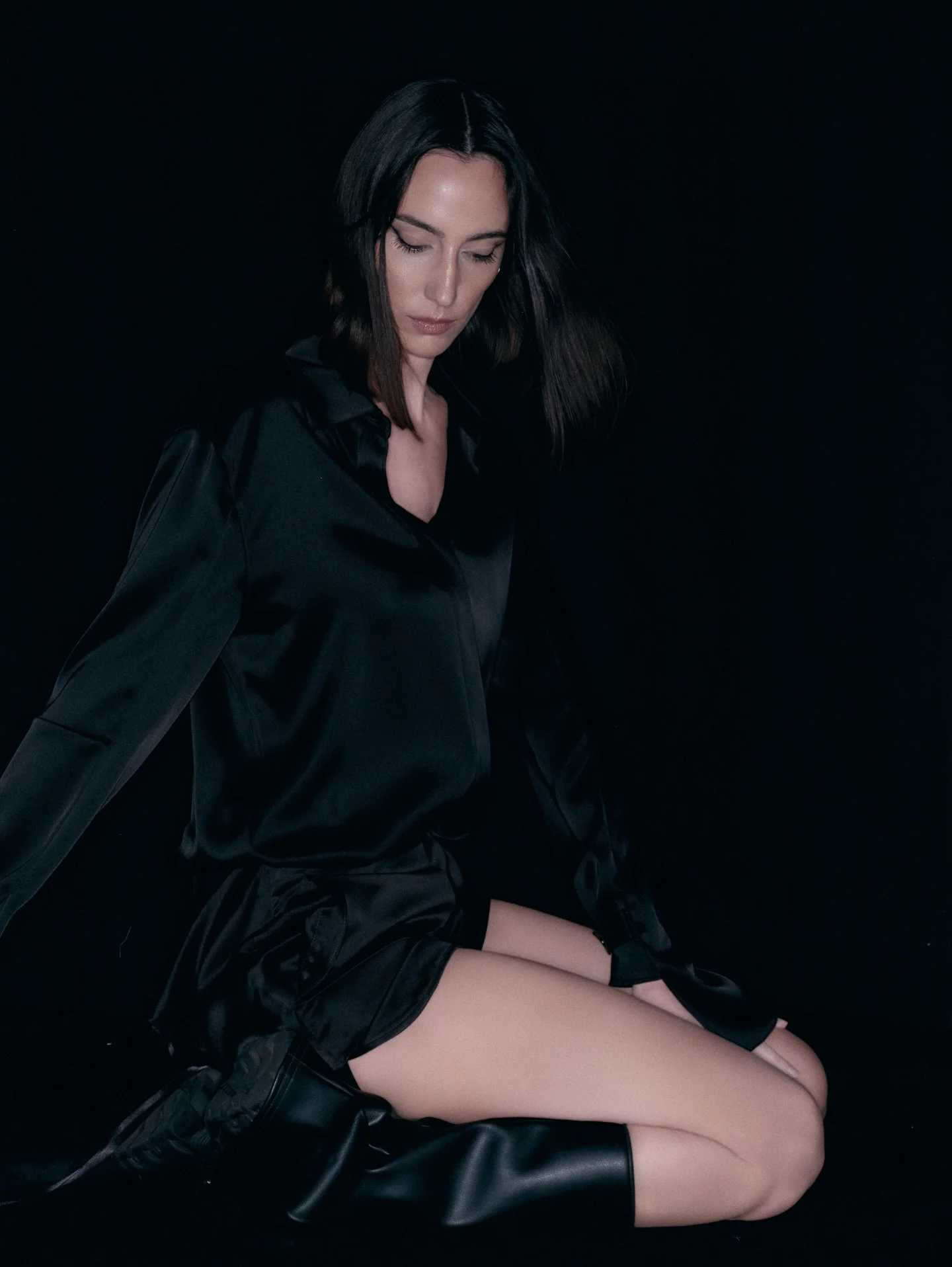 first time i played this track and saw your reaction, i knew i had to release it soon! falling into acid dreams is out nowwwwww ✨🤍