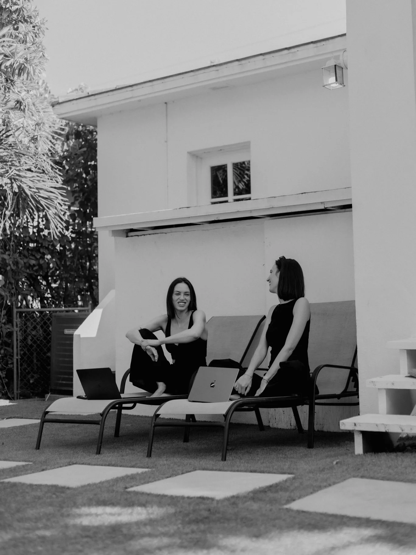 we are SO ready to close out @ultra tonight for our special bob2bob world debut @amelie_lens !! 🤍🖤 we are so excited and can’t wait to share our love of techno and our sisterhood with you!! Can’t wait to see you all on the dance floor 🖤