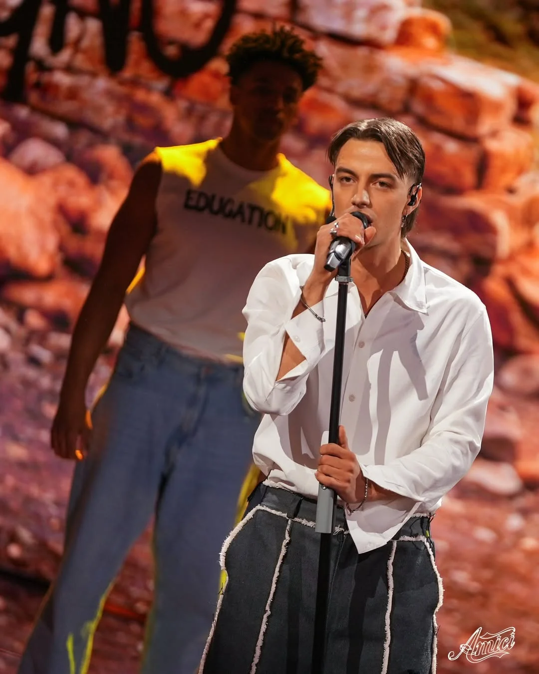 Plasma porta le sue barre in questa seconda puntata del Serale! Sarà suo il punto decisivo? #Amici25