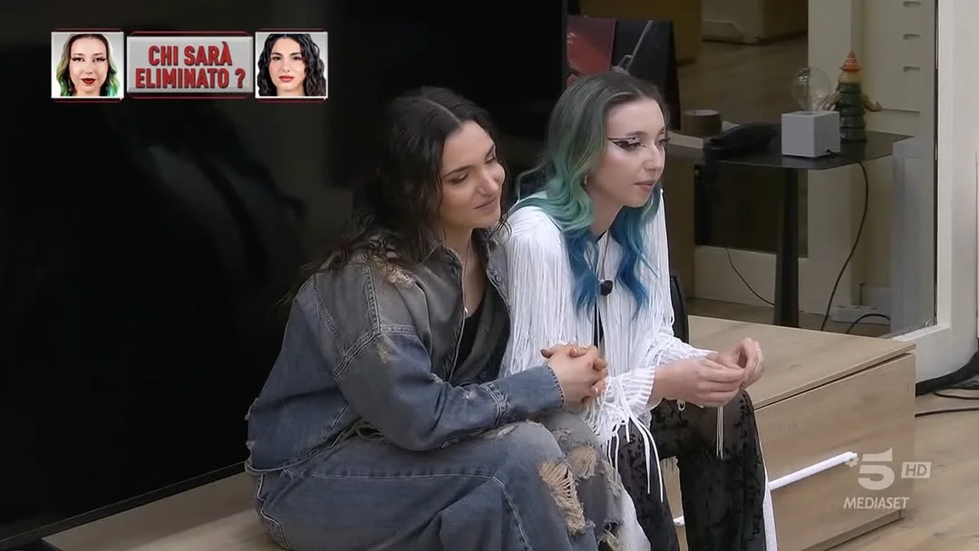 Una COMUNICAZIONE IMPORTANTE per Valentina e Caterina: sabato prossimo scopriremo cosa accadrà nella terza puntata del Serale di #Amici25!