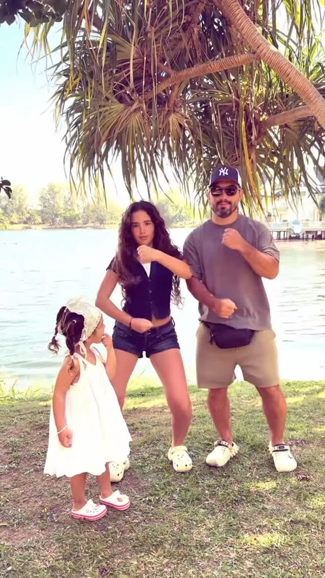 вся семья шарит