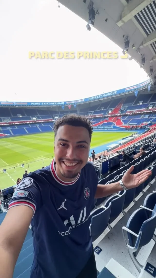 ⁨	كيجاتكم التجربة لي عشت فباريس 🇫🇷 ؟ و شنو عجيكم كثر 🤔 ؟ 
داكشي لي شفناه فنادي پاريس سان جرمان ⚽️ و لا داكشي ديال التينيس 🎾 ؟ 
شكر خاص ل ‪@haier_maroc_official‬ 
#psg #paris #rolandgaros #tour⁩