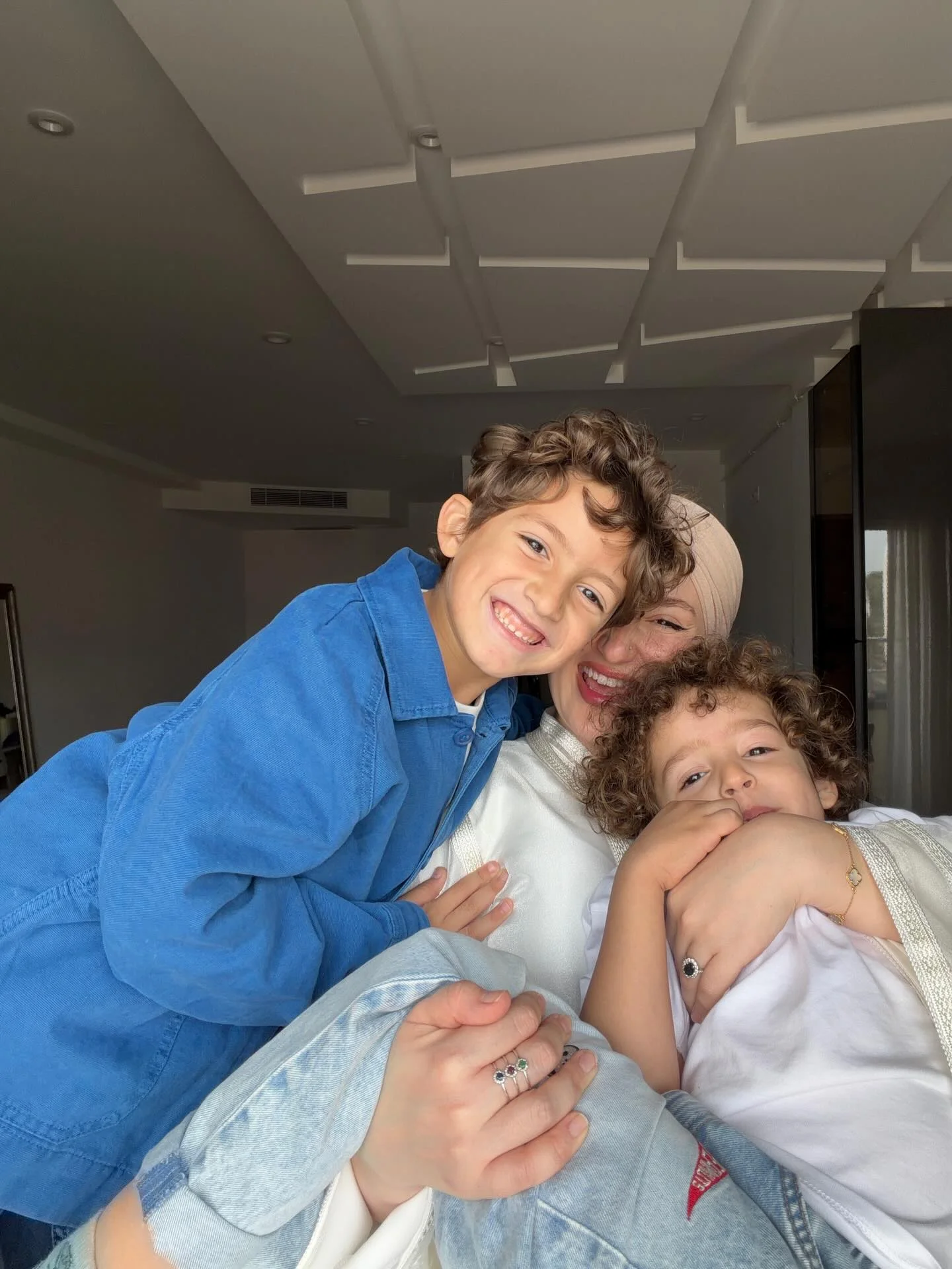 ✨ عيدكم مبارك 🤍
الله يجعل أيامكم فرح، ويملأ بيوتكم سعادة، ويرزقكم راحة القلب وطمأنينة الروح 🌙
وكل عام وأنتم بخير 🤍