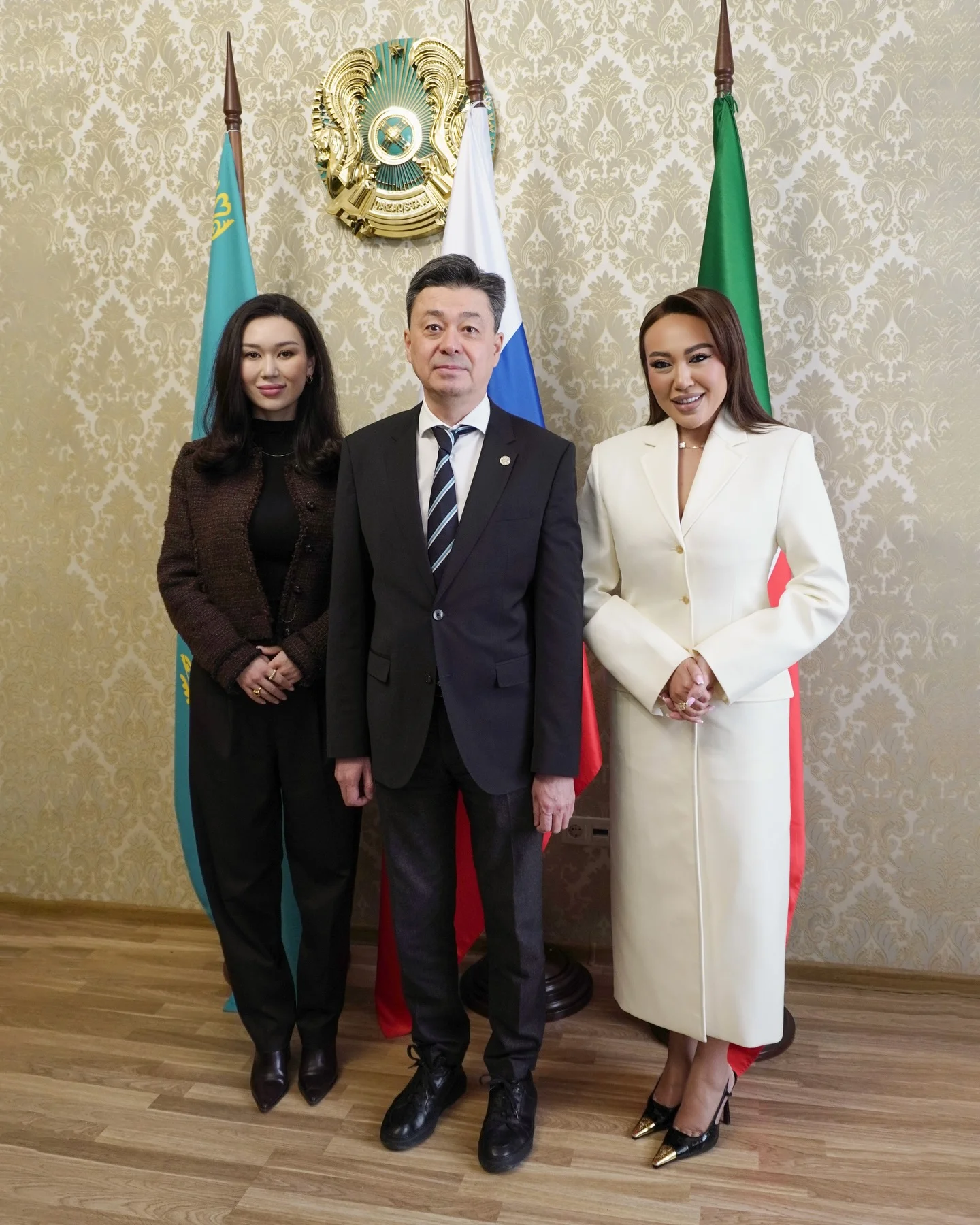 Ещё одно очень волнительное и по-настоящему значимое событие произошло со мной во время поездки в Казань. ⠀ ⠀⠀По приглашению Генерального консула Республики Казахстан состоялся мой официальный визит в Генеральное консул...