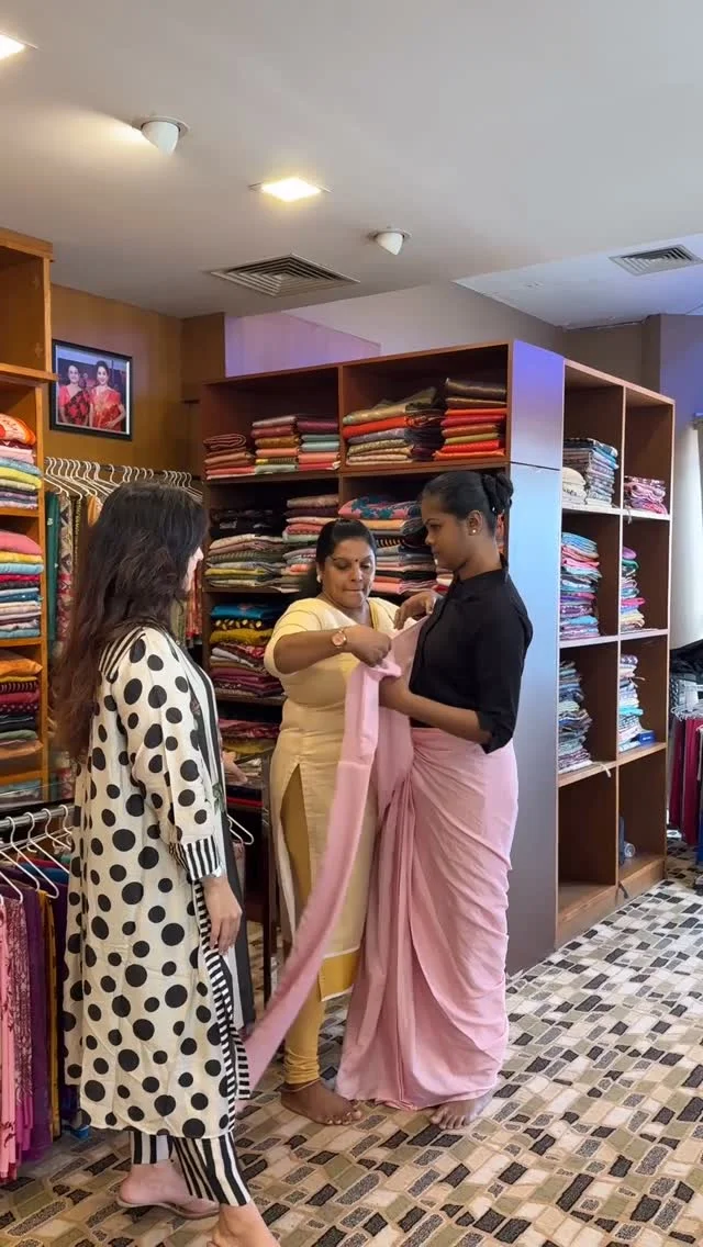 Easter Shopping ✅ . . . @miilanche.boutique Address : muthoottu royal tower metero piller no 600 ,kaloor & Muthoottu royal square opposite ramavarma club DH road ,jose junction. Phones number : 8129030366,8714617291 Web...