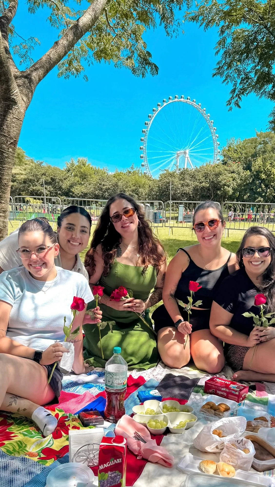 Um dia comigo sendo psi de mulheres: AUMENTE O SOM Ahahaha teve Alceu Valença, teve presença, choro, risos, mergulhos no feminino e muitas risadas! ❤️ #autoconhecimentofeminino #autoconhecimento #psicologia #processosfe...
