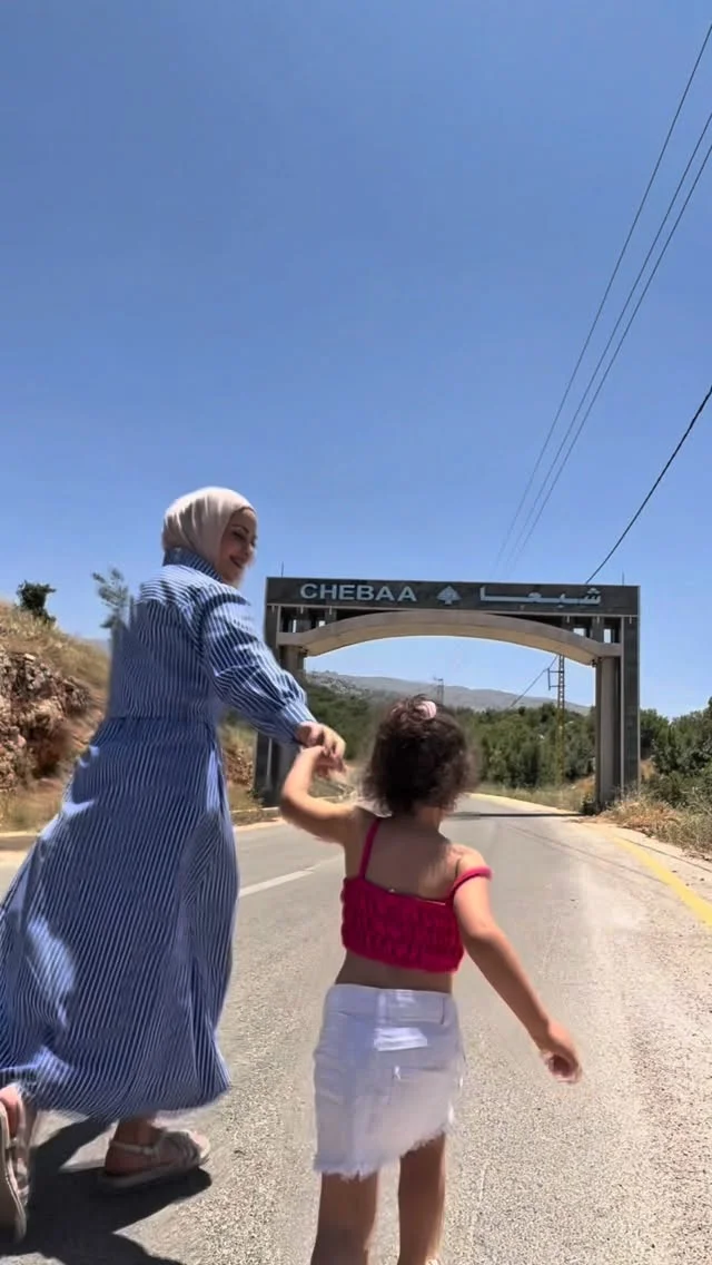 يا رايح صوب الليطاني بوس دعسة ارجل مقاومينا لي عم بدافعو عن ارضنا ولح نرجعلها بسببن💔

اشتقتلك يا جنوبنا الحلو ما في عيد بغيابك ابداً💔

جمعت كل فيديوهاتي بالجنوب انا عم ببكي لقلك يا جنوب انك عزيز علينا واشتقنا نشم ريحة ترابك الغالية💔

سنعود💔

#amouna_cuisine