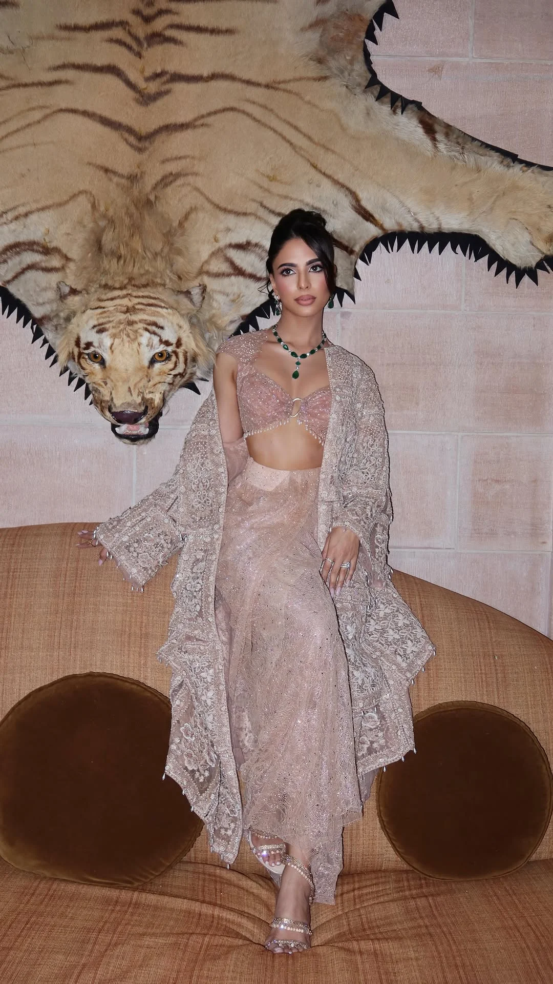 Beauty so loud that it blows the roof off. ✨ @anmol_punjabi #amritkaurartistry | #amritkaurmakeup Designer @taruntahiliani