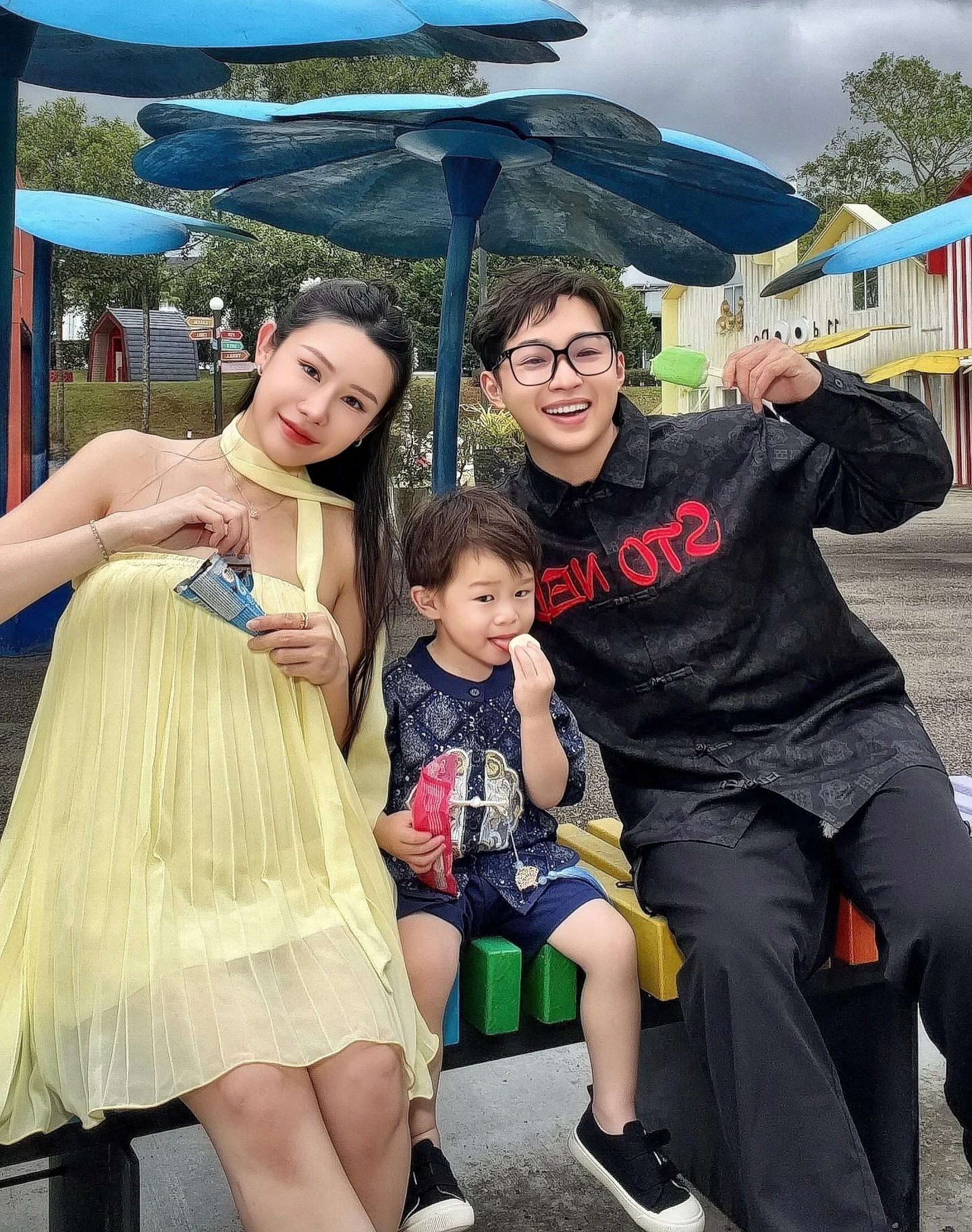 Chor 2的我们✨ 原来所谓过年，就是把普通的一天， 过成一家人在一起的特别日子✨