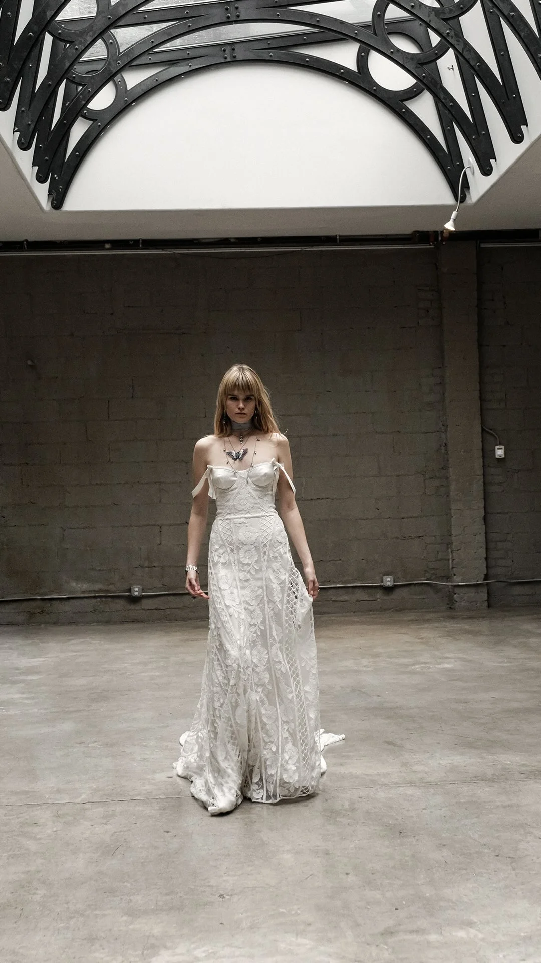 Vintage-Inspired Wedding Dresses! ️ From corset-inspired bodices to dreamy chiffon ruffles, these vintage-inspired gowns are guaranteed to make your heart sing. 1-3 Which gown would you wear down the aisle? Tell us belo...