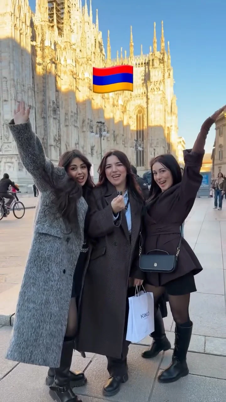 Ramadan Kareem for everyone ✝️ ‏. #milano #milan #viral #fypシ #explore